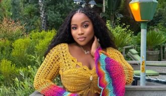 Crochet on Holiday: Veekee James in Hooked by Lade